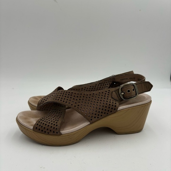 Dansko Women’s 39 Walnut Nubuck Leather Jacinda Perforated Slingback Sandals - Picture 1 of 6